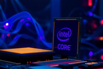 Intel Core i7-14700K processzor képe technológiai háttérrel.